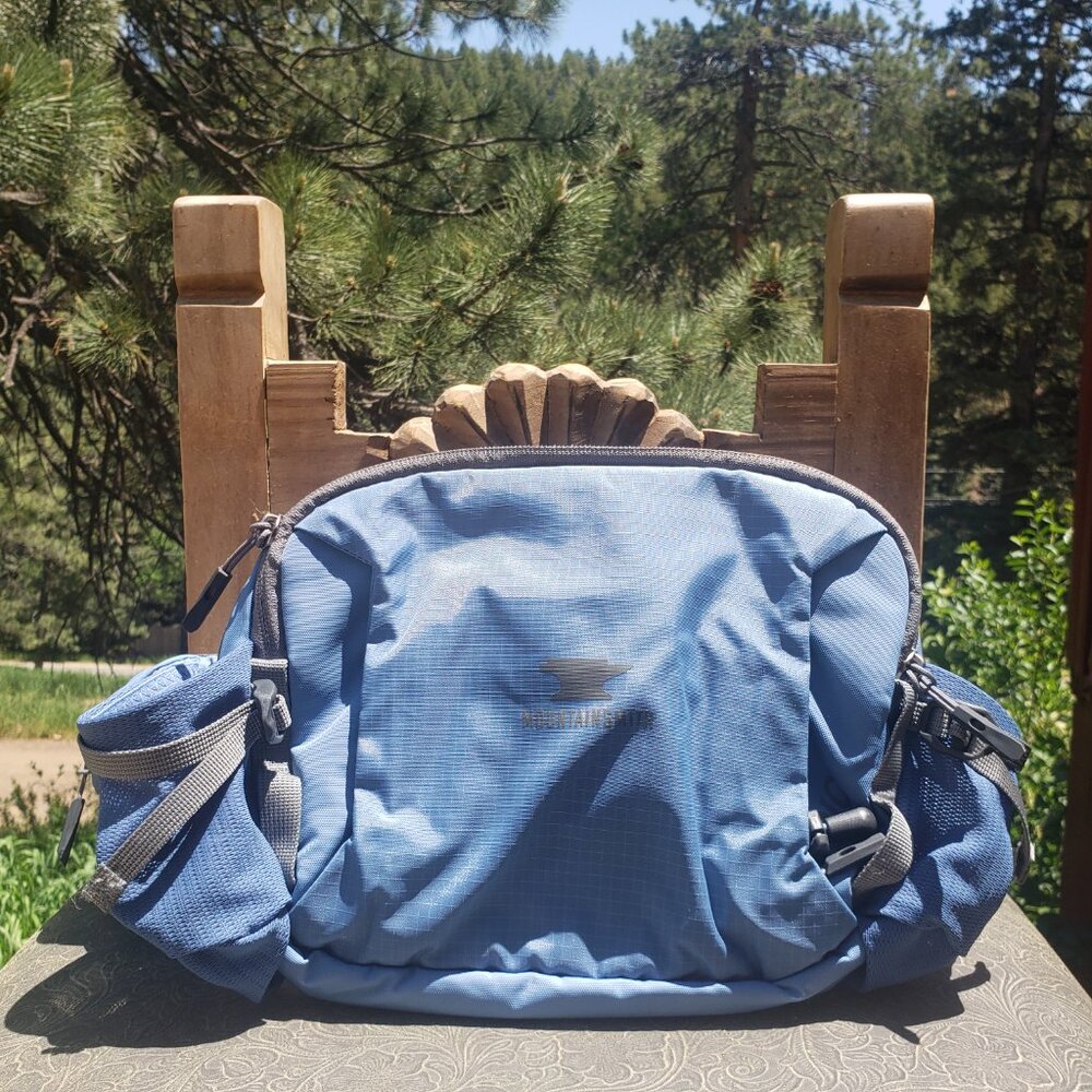 MOUNTAINSMITH 'Epic' Lumbar Pack Coronet Blue - Picture 2 of 5